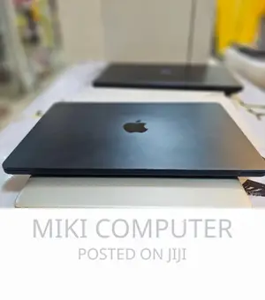 New Laptop Apple MacBook Air 2023 M2 8GB SSD 256GB