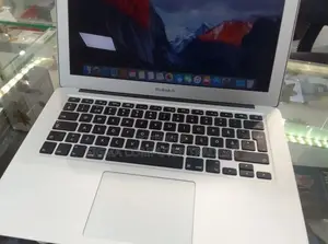 New Laptop Apple MacBook 2015 8GB Intel Core I5 SSD 128GB