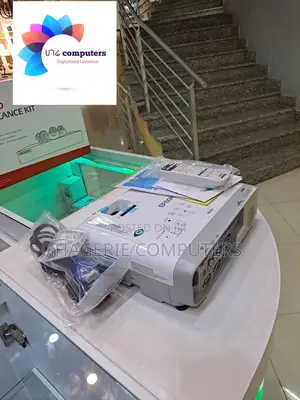 New Packed Epson Projector