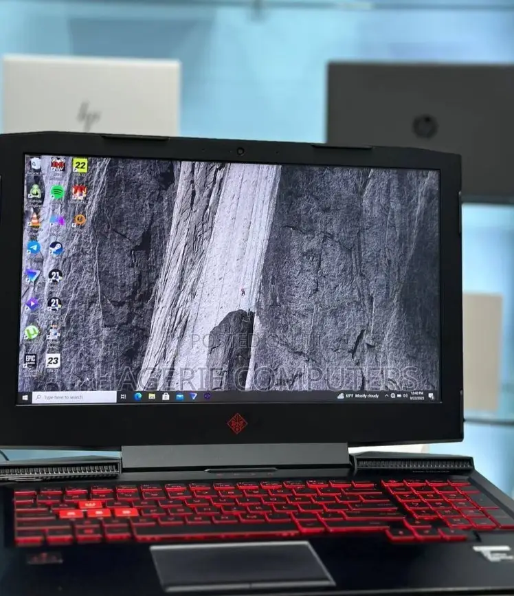 New Laptop HP Omen X 8GB Intel Core I5 HDD 1T