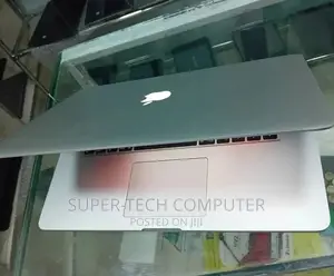 New Laptop Apple MacBook Pro 2015 16GB Intel Core I7 SSD 512GB