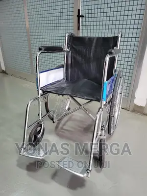 Suncare Aluminum Wheelchair With Flip Up Armrest