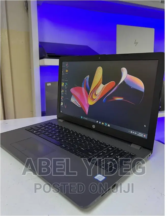 New Laptop HP Stream Notebook 8GB Intel Core I7 HDD 1T
