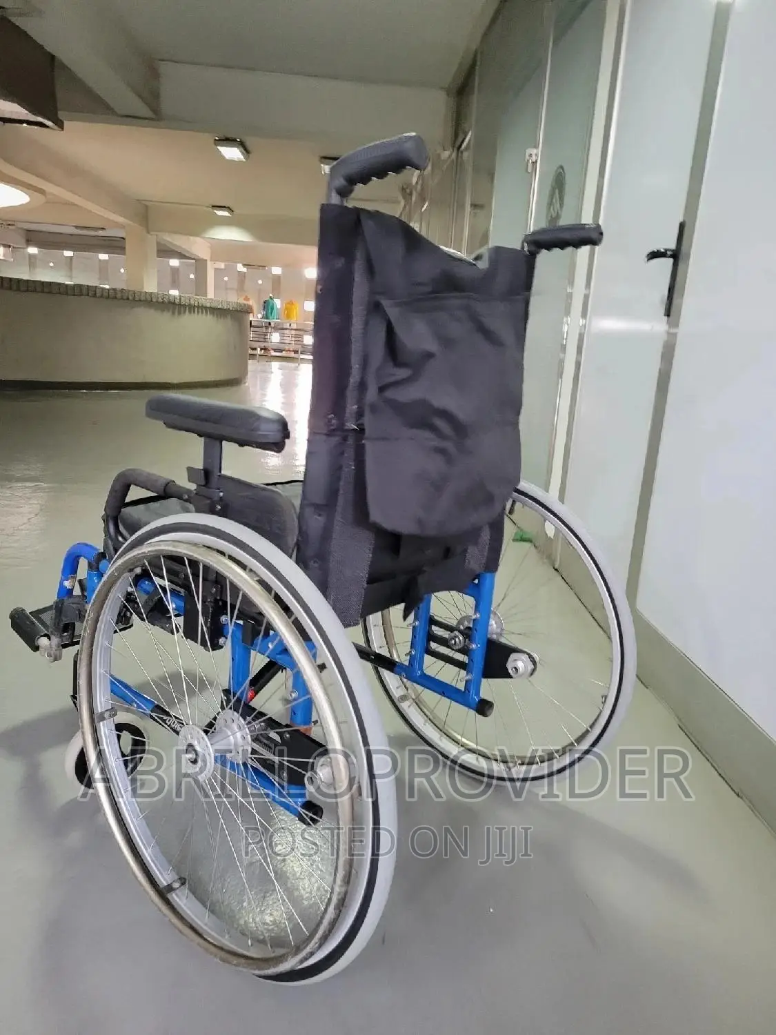 በጣም ምቾት ያላቸው Used American Wheelchair