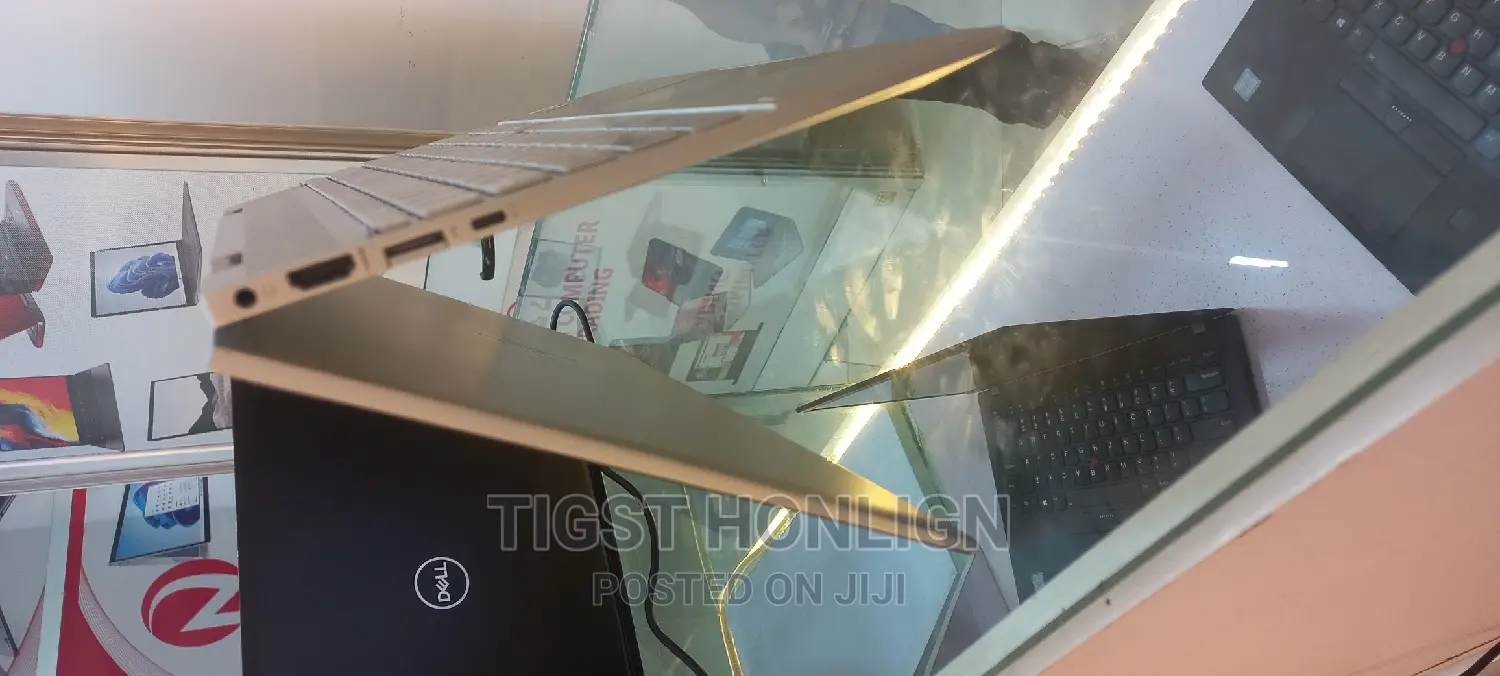 New Laptop HP Envy X360 8GB Intel Core I5 SSD 512GB