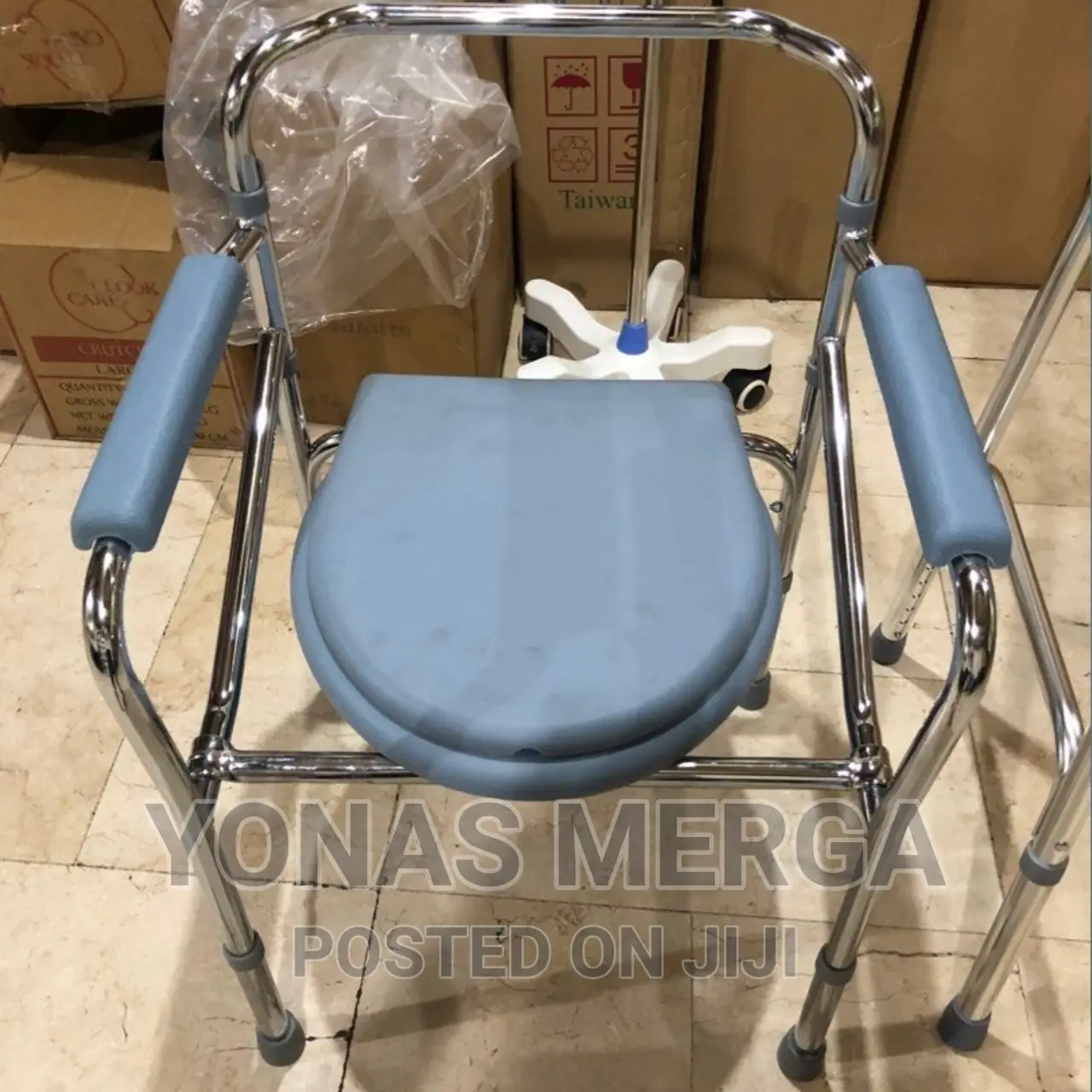 Adjustable Commode Shower Chair With Anti Skid Toilet Seat