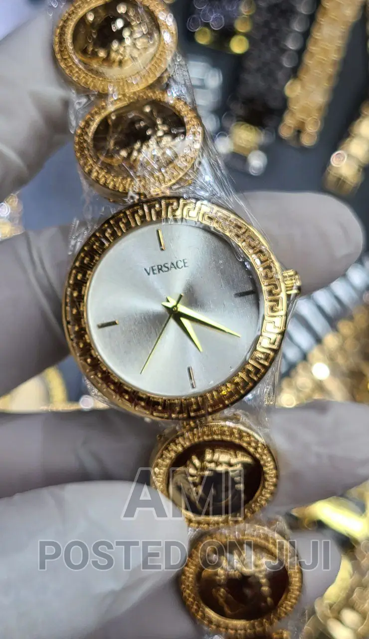 Versace Ladies Wristwatch • የሴቶች የእጅ ሰዓት