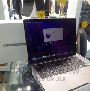 Photo - New Laptop Apple MacBook Air 2020 8GB Apple M1 SSD 256GB