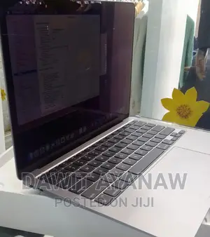 New Laptop Apple MacBook Air 2020 8GB Apple M1 SSD 256GB