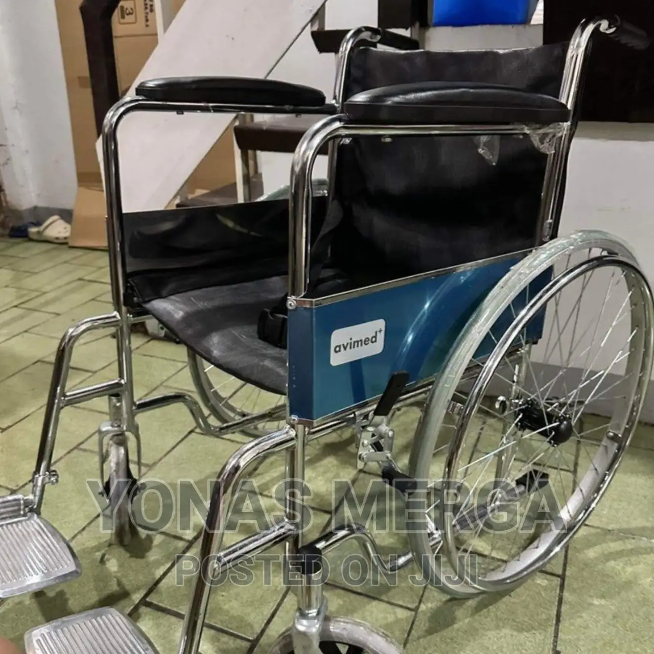 Wheelchair Self Braking. Easy Folding. Stainless Steel