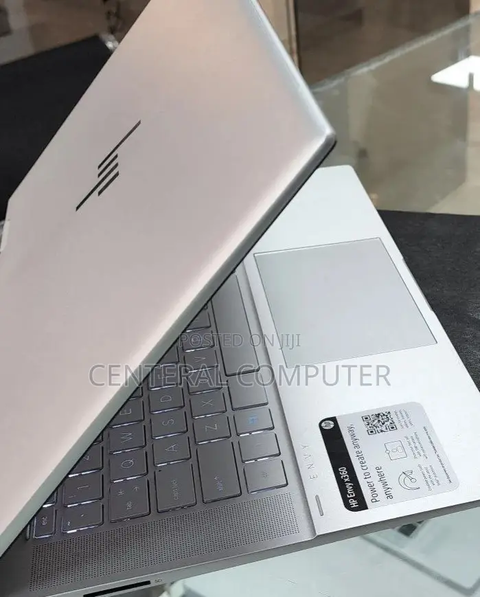 New Laptop HP Envy X360 16GB Intel Core I5 SSD 512GB