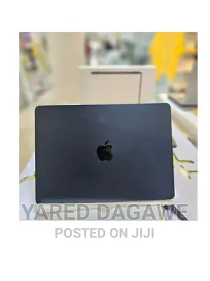 Photo - New Laptop Apple MacBook Air 2022 M2 8GB Apple M2 SSD 256GB