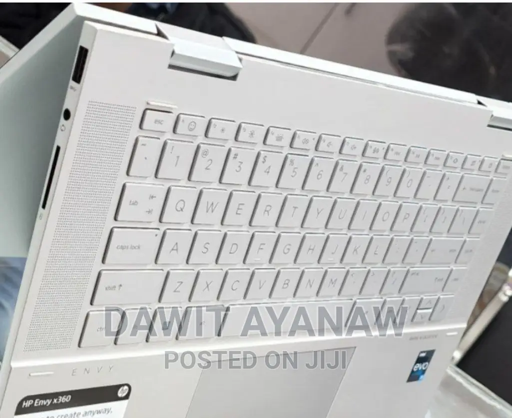 New Laptop HP Envy 14 16GB Intel Core I5 SSD 512GB