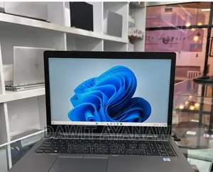 New Laptop HP 16GB Intel Core I7 SSD 512GB