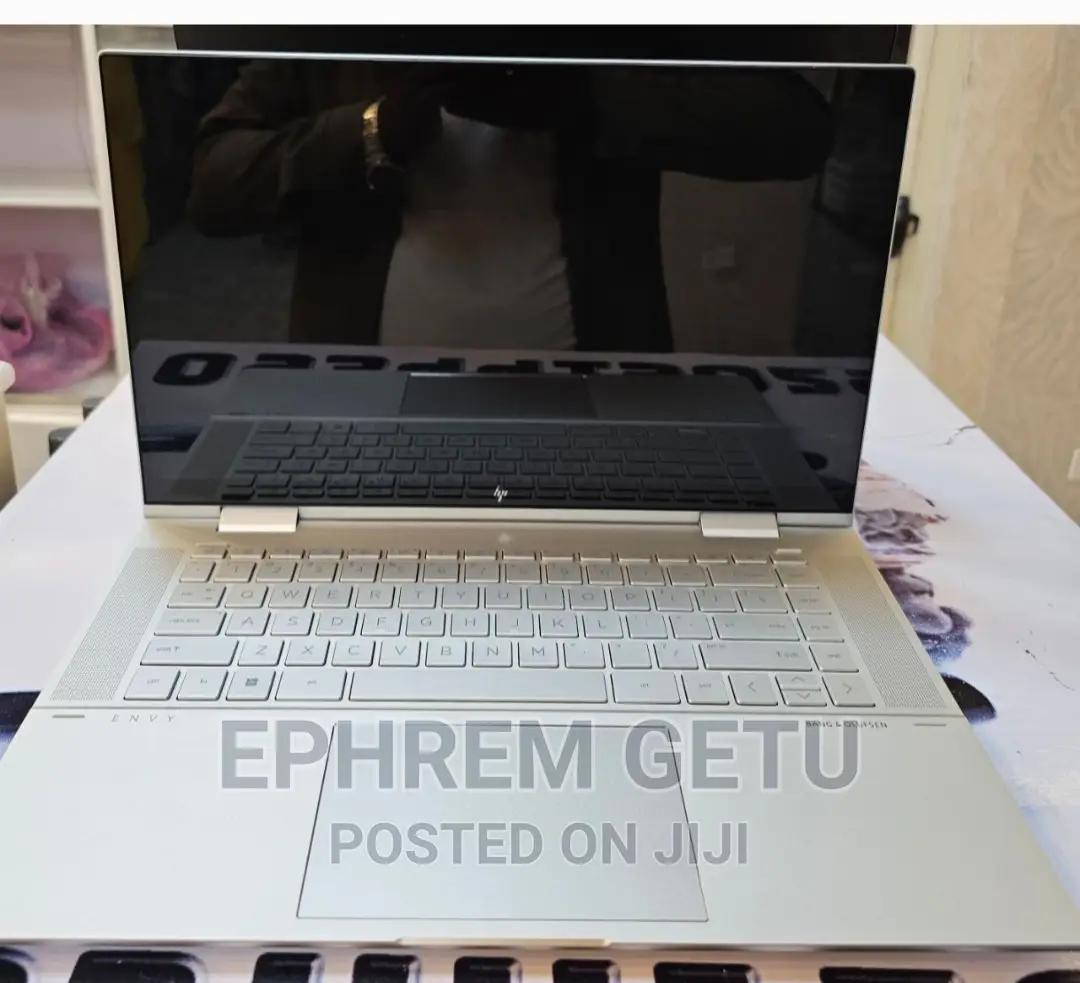 New Laptop HP Envy X360 16GB Intel Core I5 SSD 1T