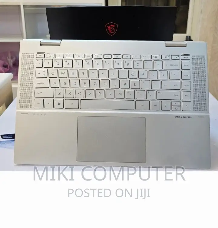 New Laptop HP Envy X360 16GB Intel Core I5 SSD 1T