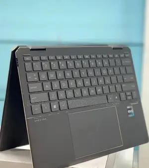 Photo - New Laptop HP Spectre 13 16GB Intel Core I7 SSD 1T