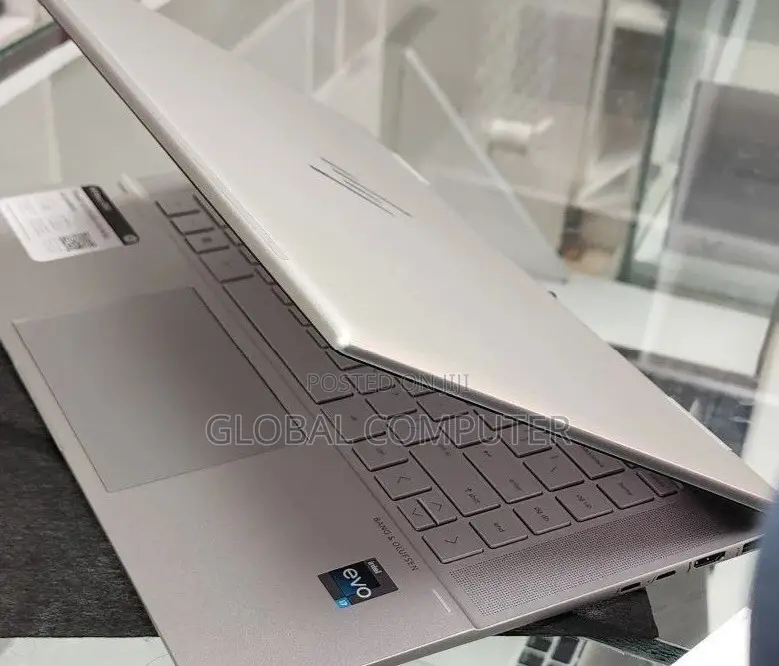 New Laptop HP Stream Notebook 16GB Intel Core I7 SSD 512GB