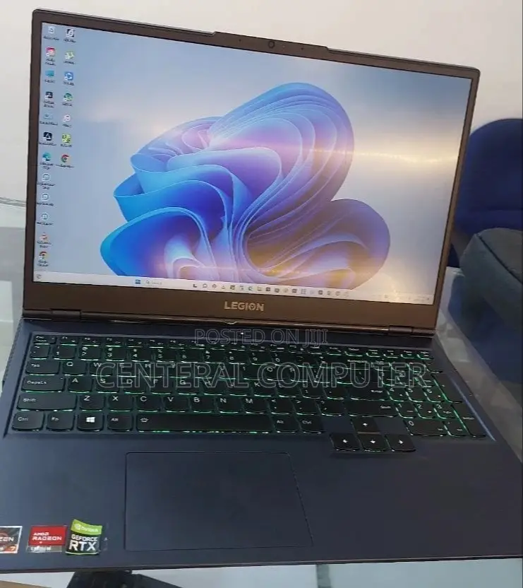 New Laptop Lenovo Legion 5i 16GB AMD Ryzen 7 SSD 512GB