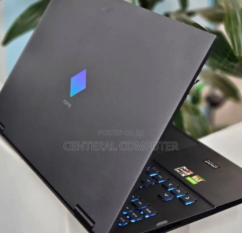 New Laptop HP 16GB AMD Ryzen 7 SSD 1T