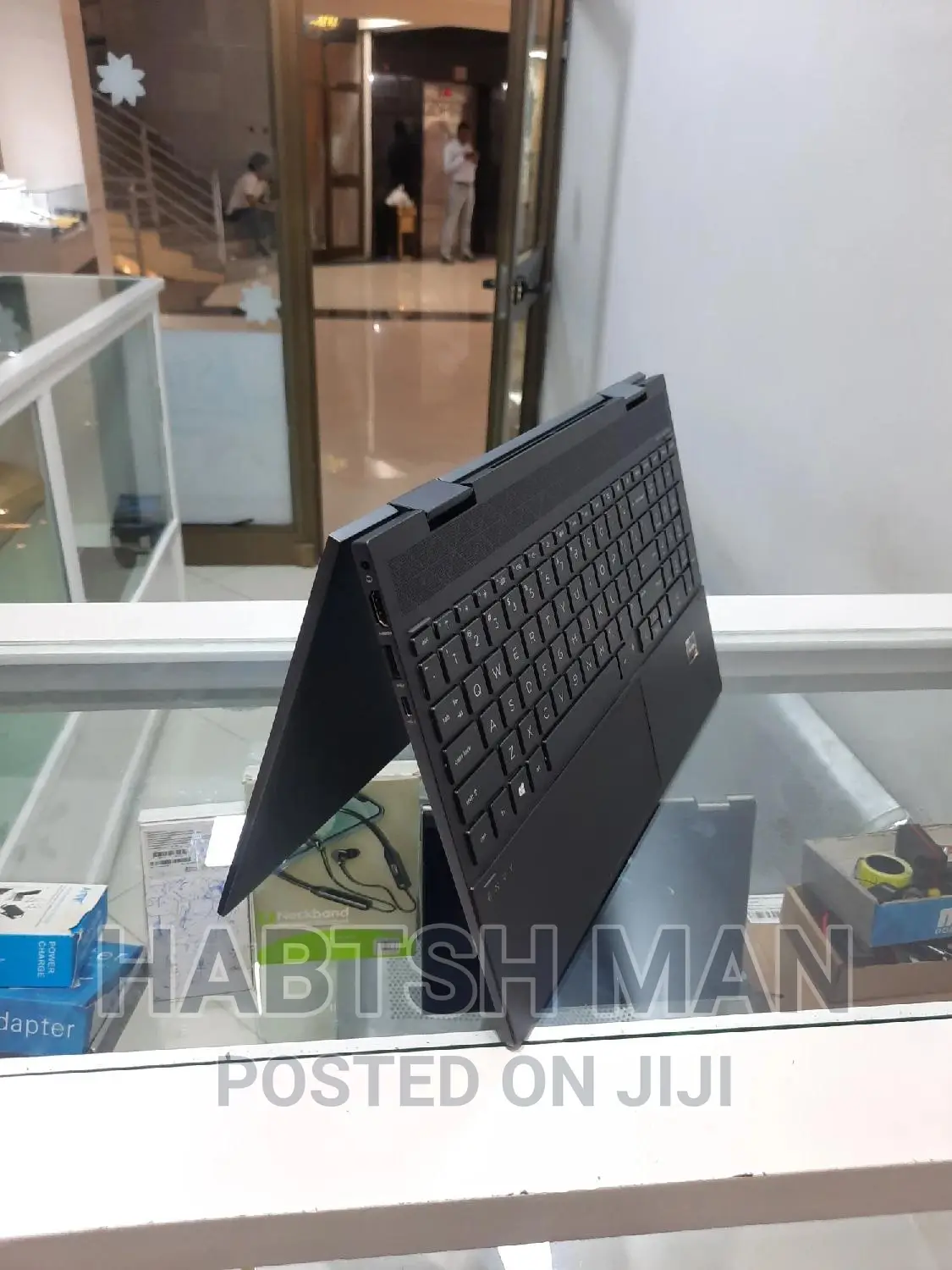 New Laptop HP Envy X360 16GB AMD Ryzen 7 SSD 512GB