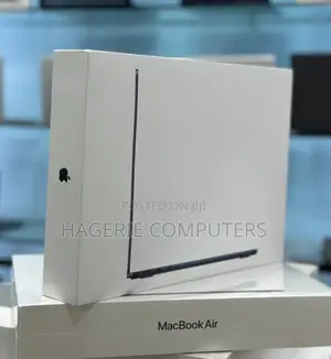 New Laptop Apple MacBook Air 2022 M2 8GB Apple M2 SSD 256GB