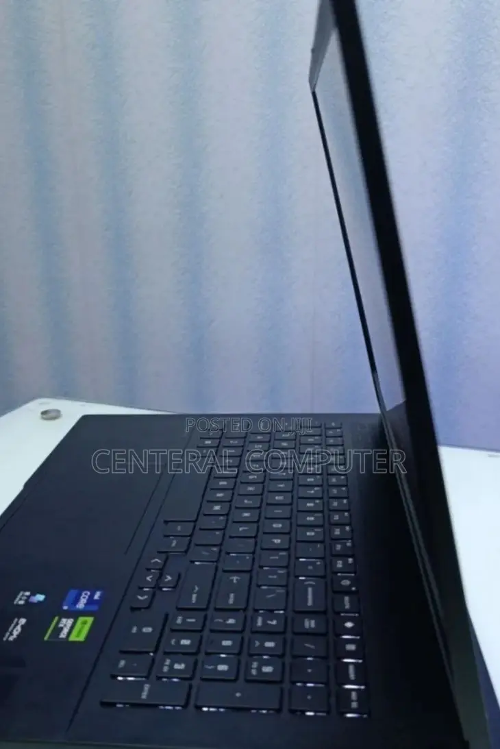 New Laptop HP Omen 16 16GB Intel Core i9 SSD 1T