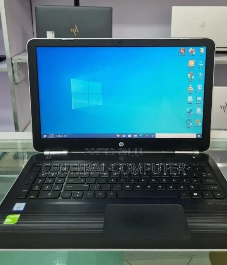 New Laptop HP Pavilion 17z 8GB Intel Core I5 HDD 1T