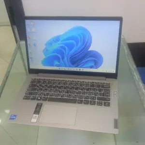 New Laptop Lenovo IdeaPad 300 8GB Intel Core I3 SSD 512GB