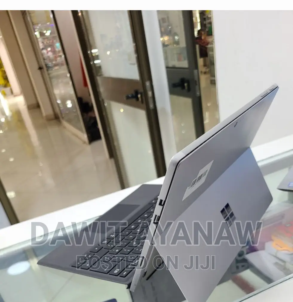 New Laptop Microsoft Surface Laptop 5 8GB Intel Core I5 SSD 256GB