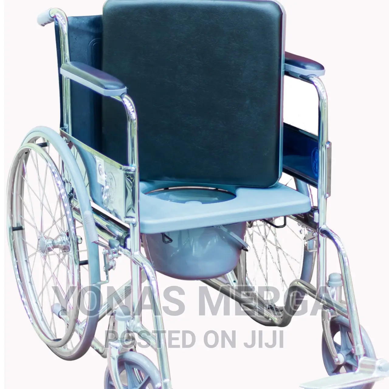 The Wheelchair Folding Design: Folding Does Not Occupy Space