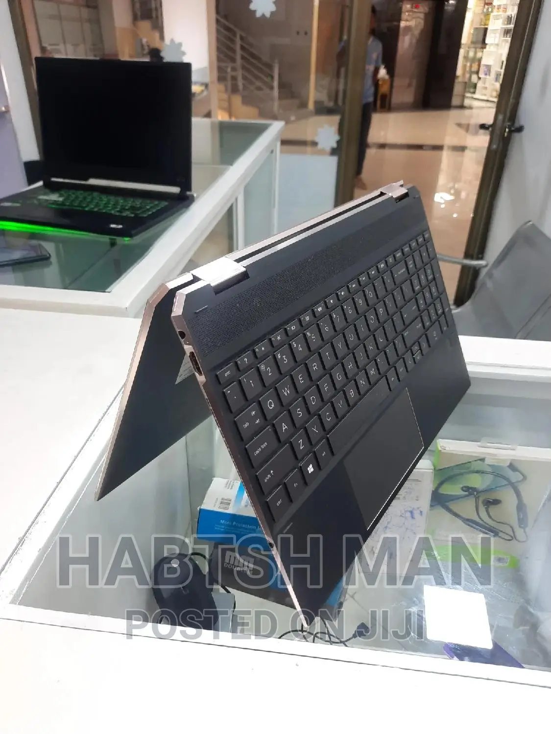 New Laptop HP Spectre X360 16GB Intel Core I7 SSD 512GB