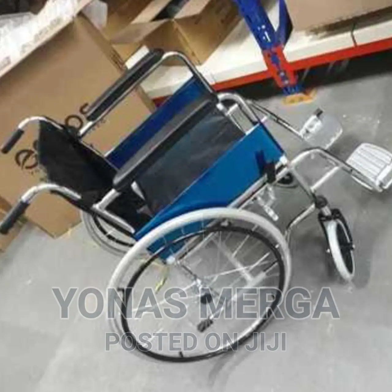 Wheel Chair,Weight Capacity:Upto 250 ,Seat Height:1000mm