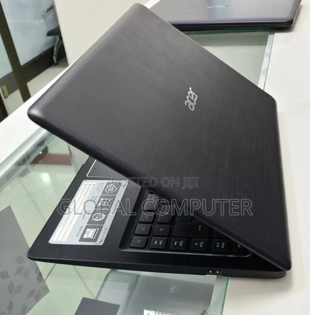 New Laptop Acer Swift 3 4GB Intel Core I7 HDD 500GB