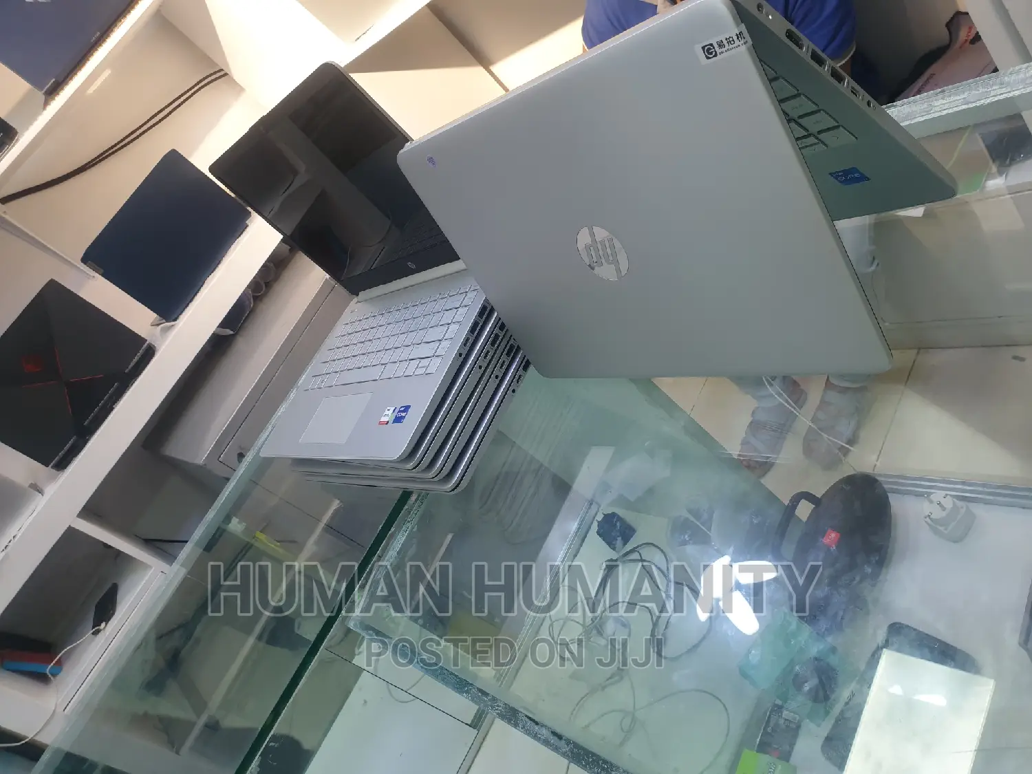 New Laptop HP 14-Dq1025cl 16GB Intel Core I7 SSD 16 GB