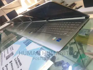 New Laptop HP 14-Dq1025cl 16GB Intel Core I7 SSD 16 GB