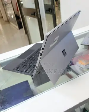 Photo - New Laptop Microsoft Surface Pro 4 8GB Intel Core I5 HDD+SSD 256GB