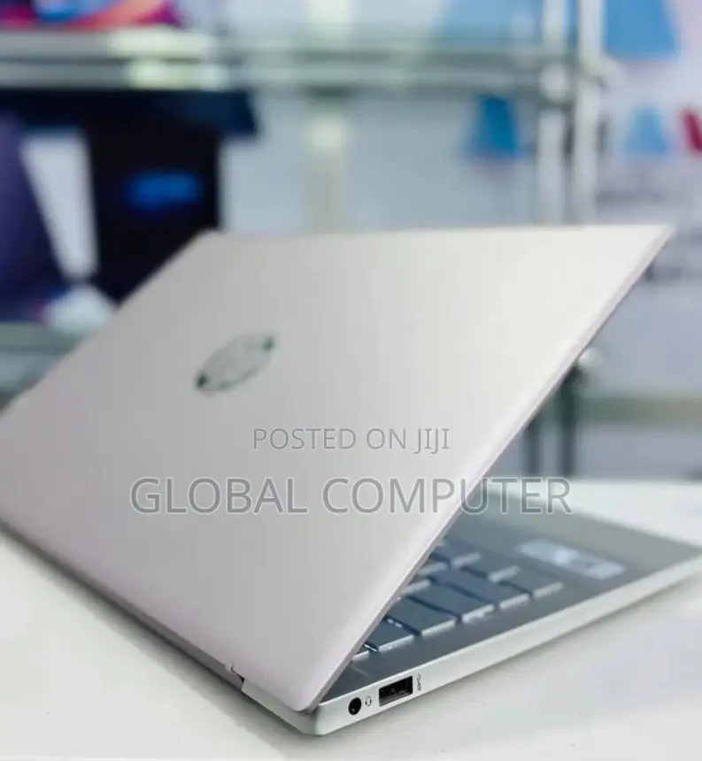 New Laptop HP Pavilion 13 16GB Intel Core I5 SSD 512GB