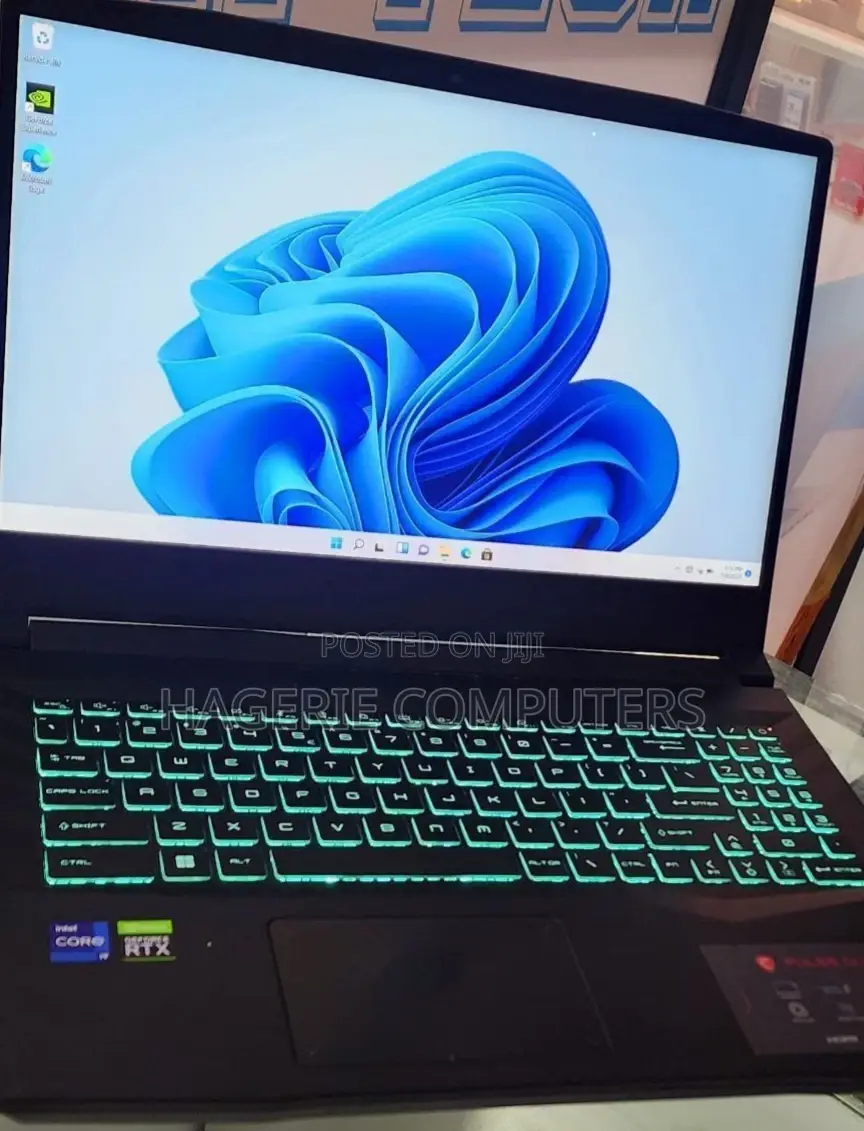 New Laptop MSI 8GB Intel Core I5 SSD 512GB