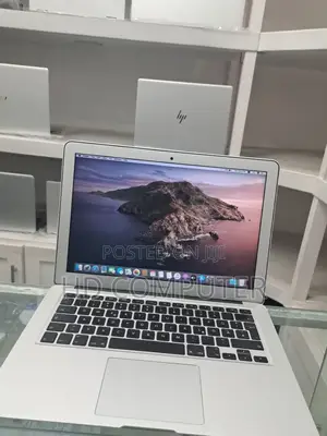 New Laptop Apple MacBook Pro 2017 8GB Intel Core I5 SSD 128GB