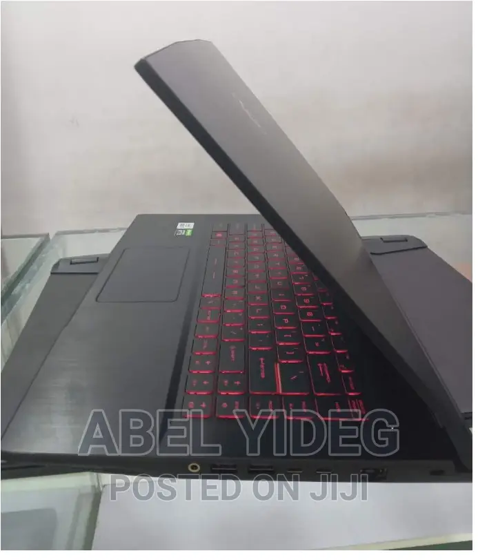 New Laptop MSI 16GB Intel Core I7 SSD 512GB