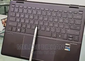 New Laptop HP Spectra 13 12GB Intel Core I7 SSD 1T