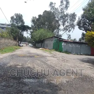 Saris Cadisco 750 M2 Land Sale