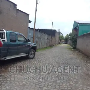 Saris Cadisco 750 M2 Land Sale