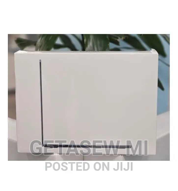 New Laptop Apple MacBook Air 2023 M2 8GB Apple M2 SSD 256GB