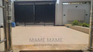 7bdrm House in Addis Abeba, Bole for sale