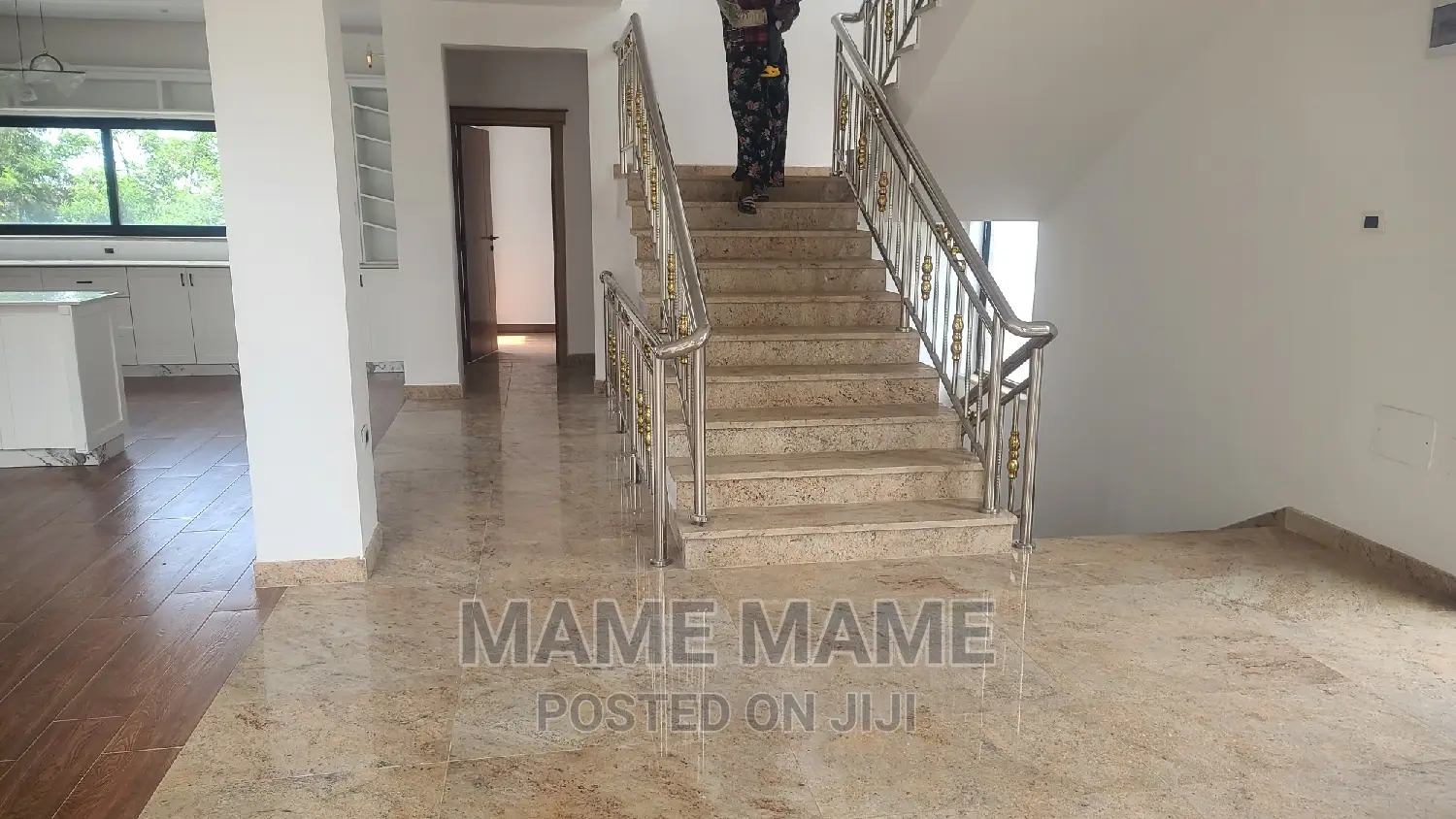 7bdrm House in Addis Abeba, Bole for sale