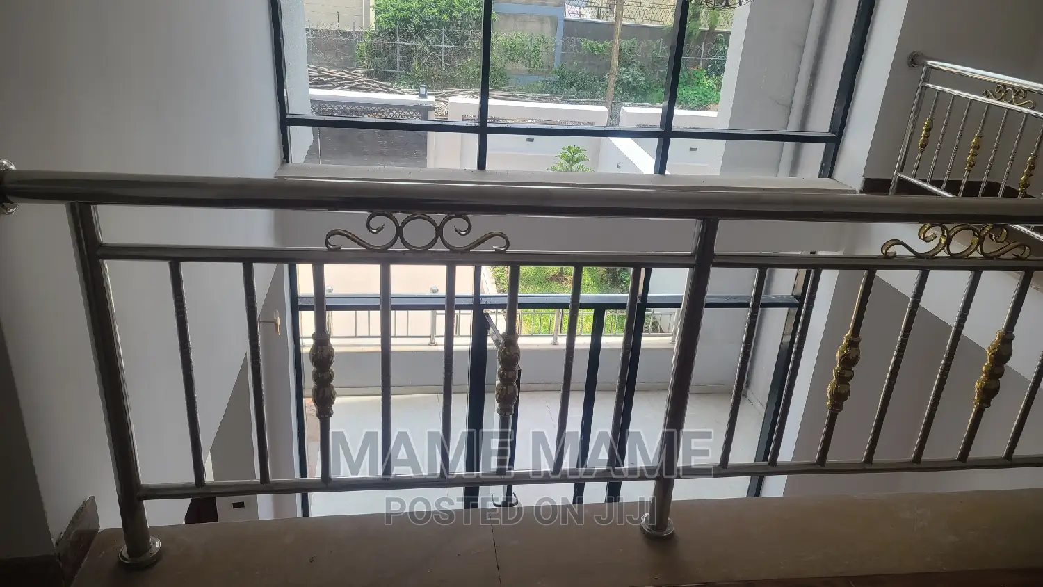 7bdrm House in Addis Abeba, Bole for sale