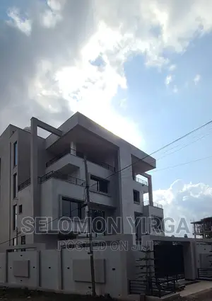 9bdrm House in አድስ አበባ, Bole for sale