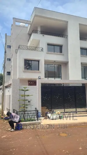 Photo - 7bdrm House in Addis Abeba, Bole for sale
